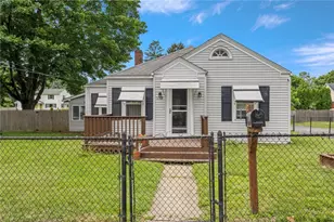 132 West St, West Warwick, RI 02893 - Photo 1