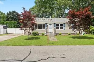 49 Cottage Grove Ave, Warwick, RI 02889 - Photo 1