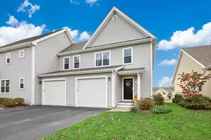 12 Mill Stream Dr, Cumberland, RI 02864 - Photo 1