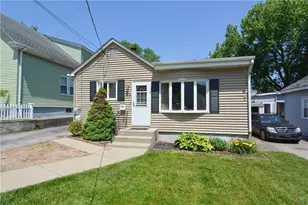 57 Vivian Ave, Pawtucket, RI 02860 - Photo 1