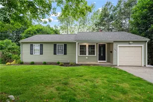 607 Knollwood Dr, Woonsocket, RI 02895 - Photo 1