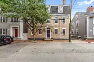 22 Arnold St, Providence, RI 02906 - Photo 1