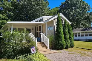 118 Dunns Corner Rd, Westerly, RI 02891 - Photo 1