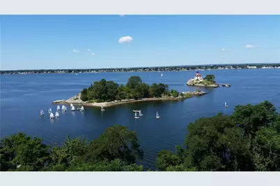 33 Bullocks Point #3C, East Providence, RI 02915 - Photo 1