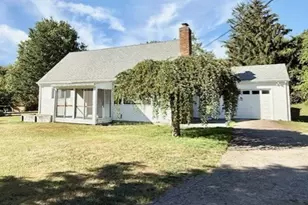 480 Oliphant Ln, Middletown, RI 02842 - Photo 1