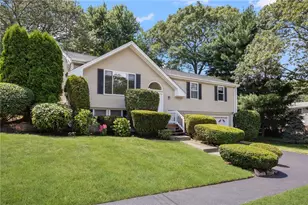 223 Boulder View Dr, Warwick, RI 02886 - Photo 1
