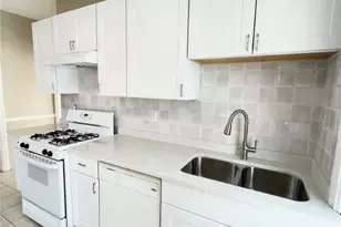 100 Vandewater St, Providence, RI 02908 - Photo 1