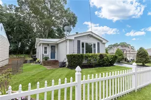 9 Pequot Ave, Cumberland, RI 02864 - Photo 1