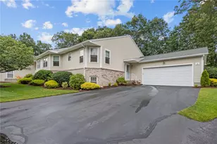 4 Hunters Run, North Providence, RI 02904 - Photo 1