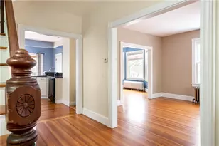 5 Cummings Rd, Newport, RI 02840 - Photo 1