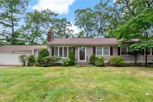 2 Azalea Ct, Barrington, RI 02806 - Photo 1