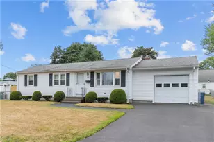 352 Cove Ave, Warwick, RI 02886 - Photo 1