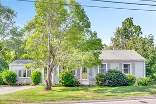 24 Schoolhouse Rd, Warren, RI 02885 - Photo 1