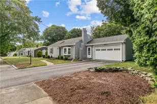 12 Terrace Dr, Bristol, RI 02809 - Photo 1