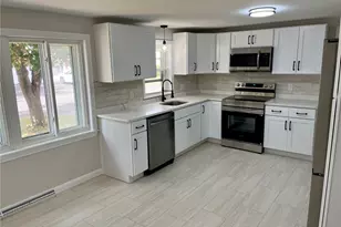 18 Louisiana Ave, Warwick, RI 02888 - Photo 1