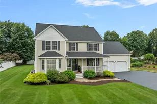 6 Hannah Dr, Cumberland, RI 02864 - Photo 1