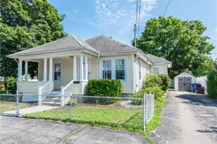 35 Bristol Ave, Pawtucket, RI 02861 - Photo 1