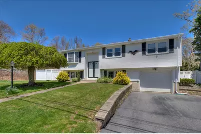 123 South Comstock Parkway, Cranston, RI 02921 - Photo 1