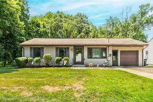 27 Johnson Blvd, Coventry, RI 02816 - Photo 1
