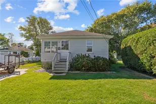32 Crandall Ave, Westerly, RI 02891 - Photo 1