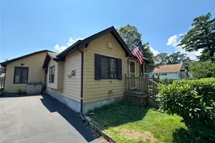 42 Leigh St, Warwick, RI 02889 - Photo 1