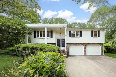 1895 New London Turnpike, West Warwick, RI 02893 - Photo 1