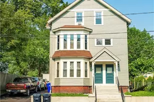 6 Pine St, Pawtucket, RI 02860 - Photo 1