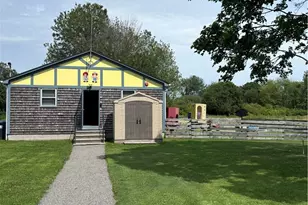 210 Metacom Ave, Warren, RI 02885 - Photo 1