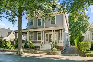 18 Rhode Island Ave, Newport, RI 02840 - Photo 1