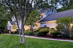 15 Shadow Ridge Dr, Richmond, RI 02812 - Photo 1