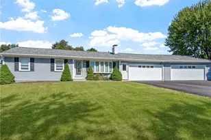 40 Murphy Dr, Cumberland, RI 02864 - Photo 1