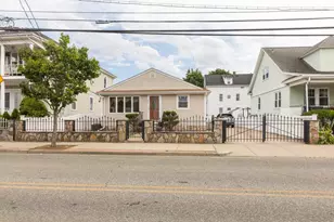 275 Columbus Ave, Pawtucket, RI 02861 - Photo 1