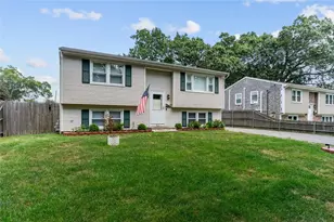 162 Pine St, Warwick, RI 02888 - Photo 1