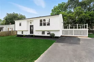 73 Ormsby Ave, Warwick, RI 02886 - Photo 1