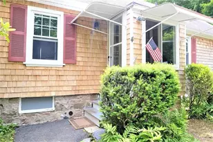 4 Harrison Ln, Newport, RI 02840 - Photo 1