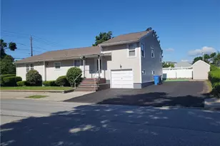 143 Auburn St, Cranston, RI 02910 - Photo 1