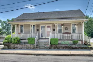 33 London St, East Greenwich, RI 02818 - Photo 1