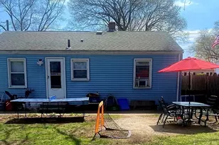 16 Vineyard St, Pawtucket, RI 02860 - Photo 1