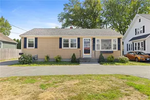 794 Main Ave, Warwick, RI 02886 - Photo 1