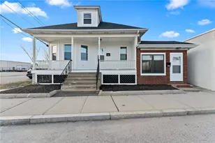 543 N Broadway, East Providence, RI 02914 - Photo 1