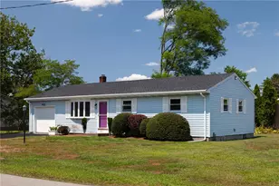 81 Massachusetts Blvd, Portsmouth, RI 02871 - Photo 1