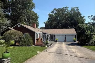 40 Meredith Dr, Cranston, RI 02920 - Photo 1