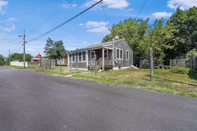 51 Pine Street, Portsmouth, RI 02871 - Photo 1