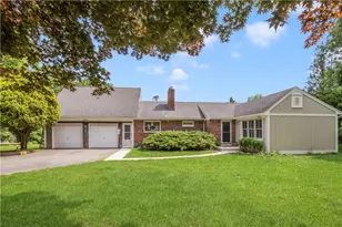 634 Black Point Ln, Portsmouth, RI 02871 - Photo 1