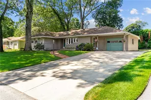 220 Deerfield Rd, Cranston, RI 02920 - Photo 1