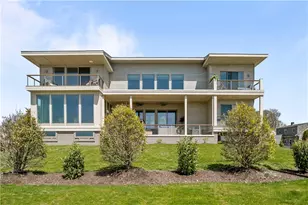 82 Ellery Rd, Newport, RI 02840 - Photo 1