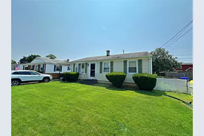 125 Parkview Drive, Pawtucket, RI 02861 - Photo 1