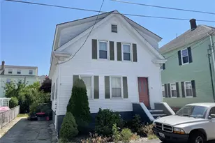 18 Wilson St, Bristol, RI 02809 - Photo 1