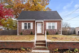 11 Hornbine St, Cranston, RI 02919 - Photo 1