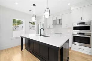 35 Anchor Way, Newport, RI 02840 - Photo 1